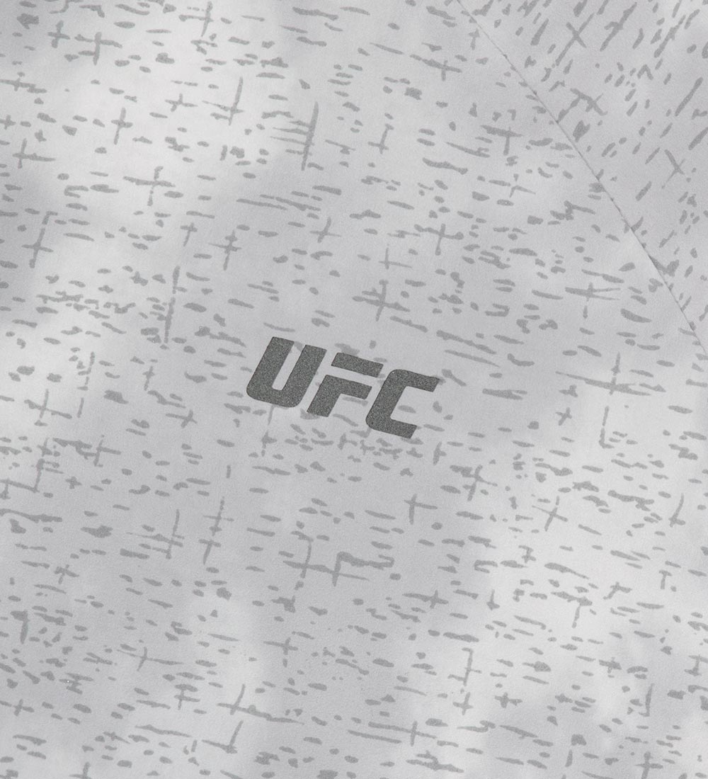 UFC Zero 100 Relax Fit Reflective Jacket, Gray