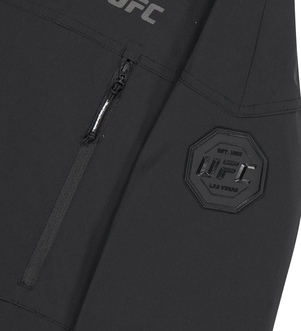 UFC Mountain RelaxFit Jacket, Black