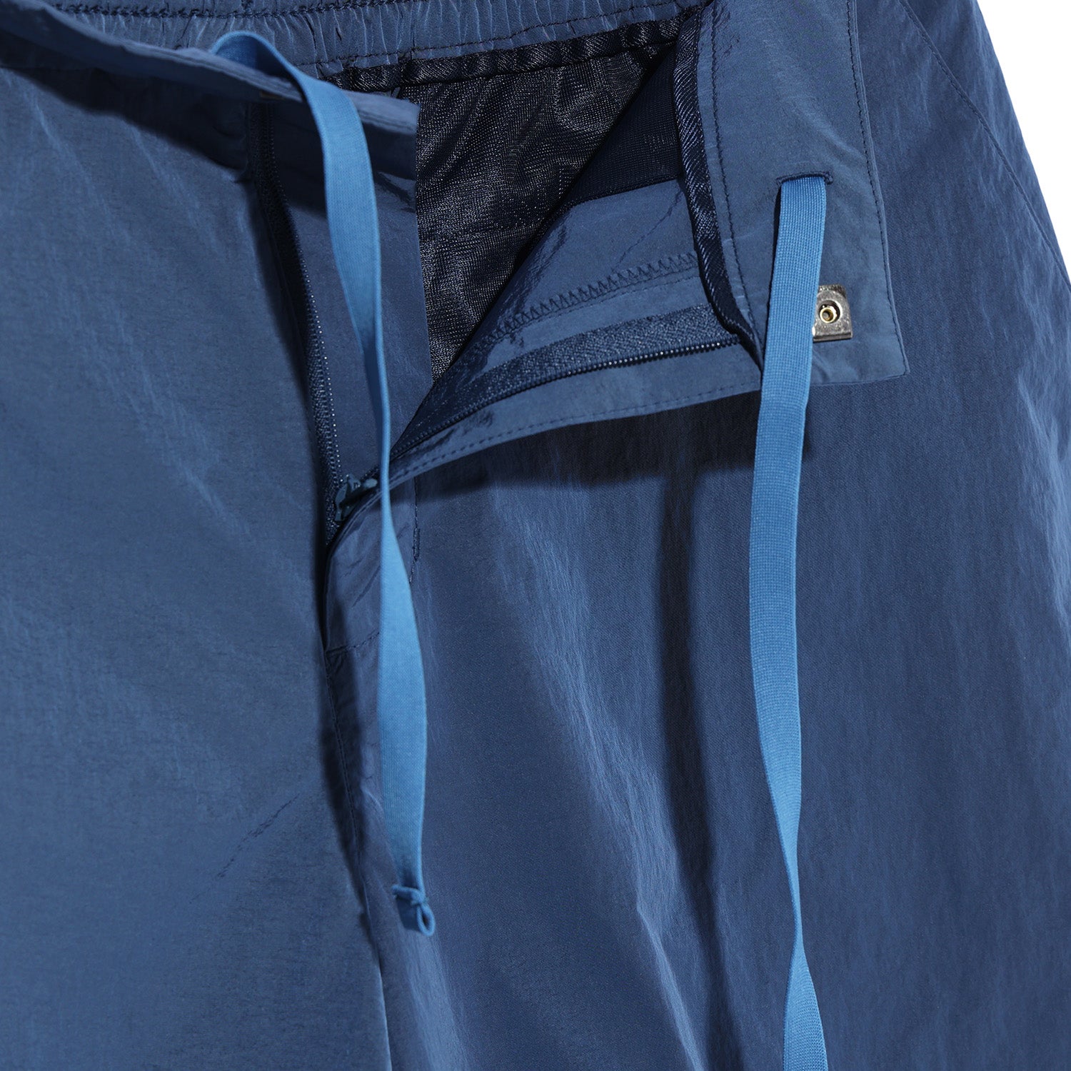 UFC UT Gloss Woven Shorts, Blue