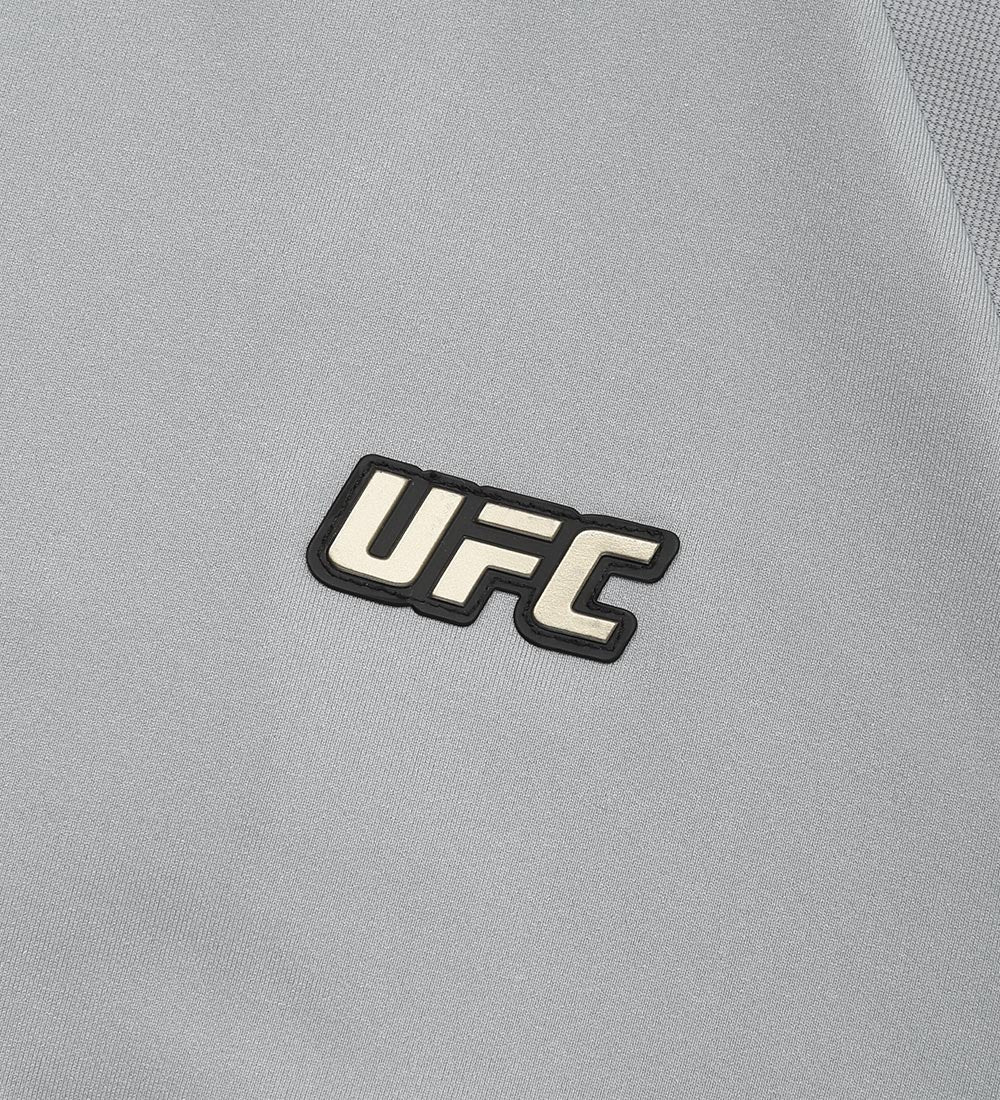 تي شيرت UFC Rush بأكمام طويلة ونصف سحاب، بقصة عادية، لون رمادي