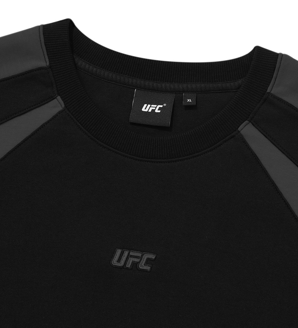 تيشيرت رجالي بقصة مريحة من UFC Blaze، لون فحمي