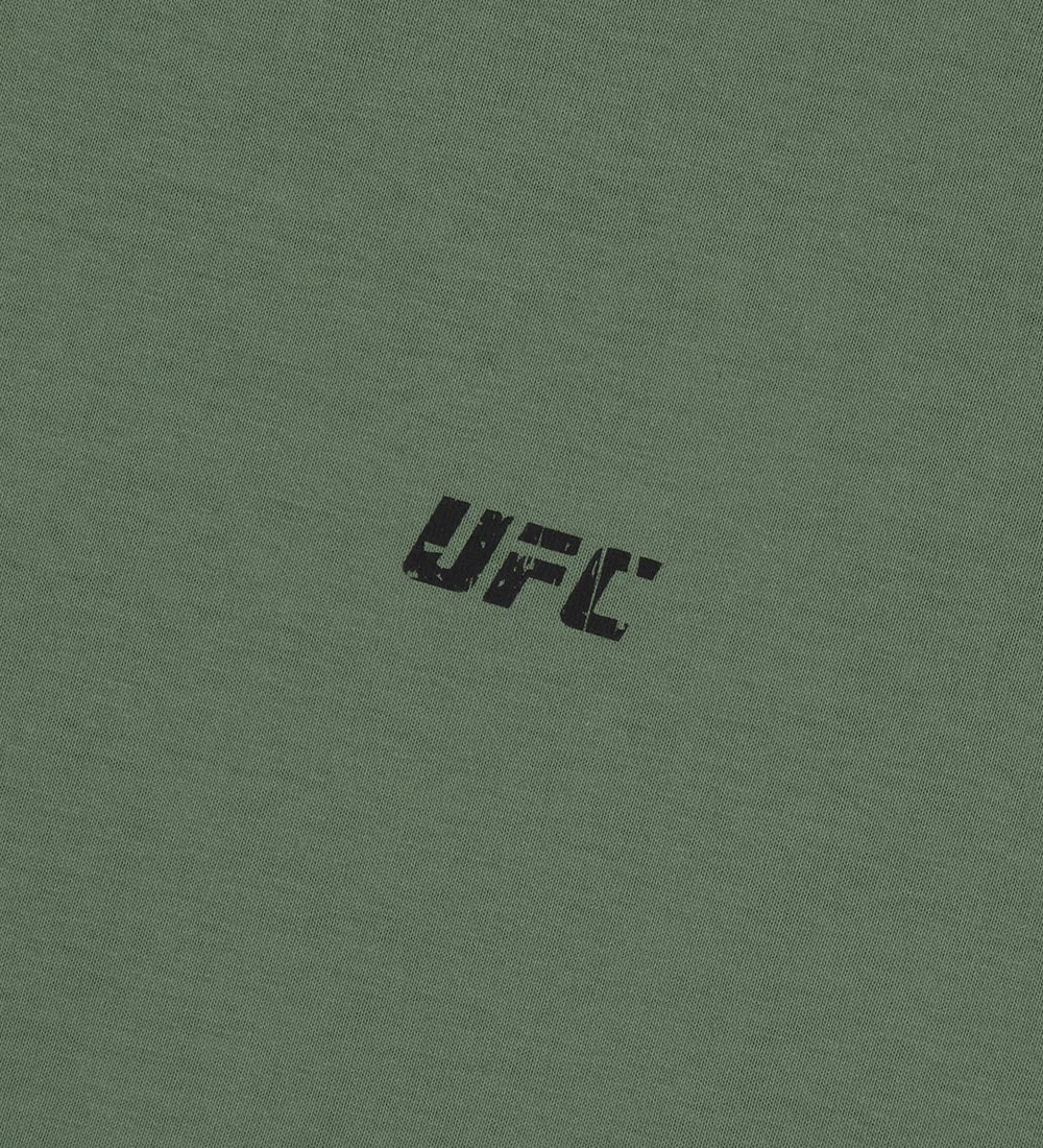 UFC Gymwear MegaFit Short-Sleeve T-Shirt, Light Khaki
