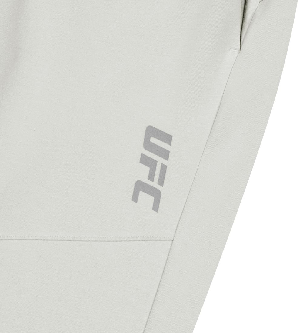 UFC Potent Slim-Fit Pants, Light Gray