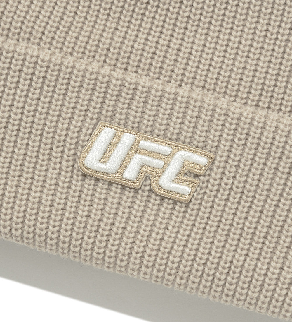 قبعة بياني متوسطة الوزن من UFC Essentials، بيج