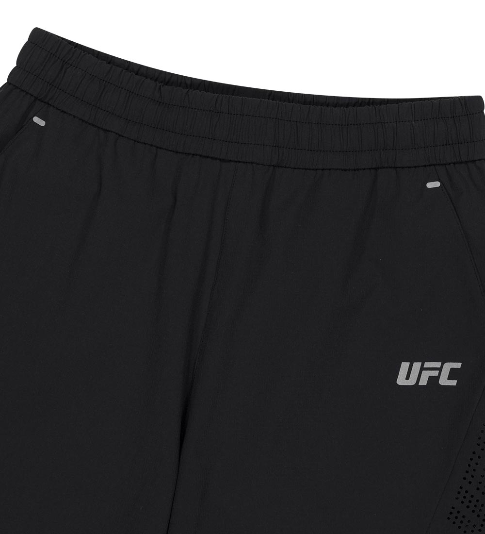 UFC Zero 100 Relaxed Fit Shorts, Black