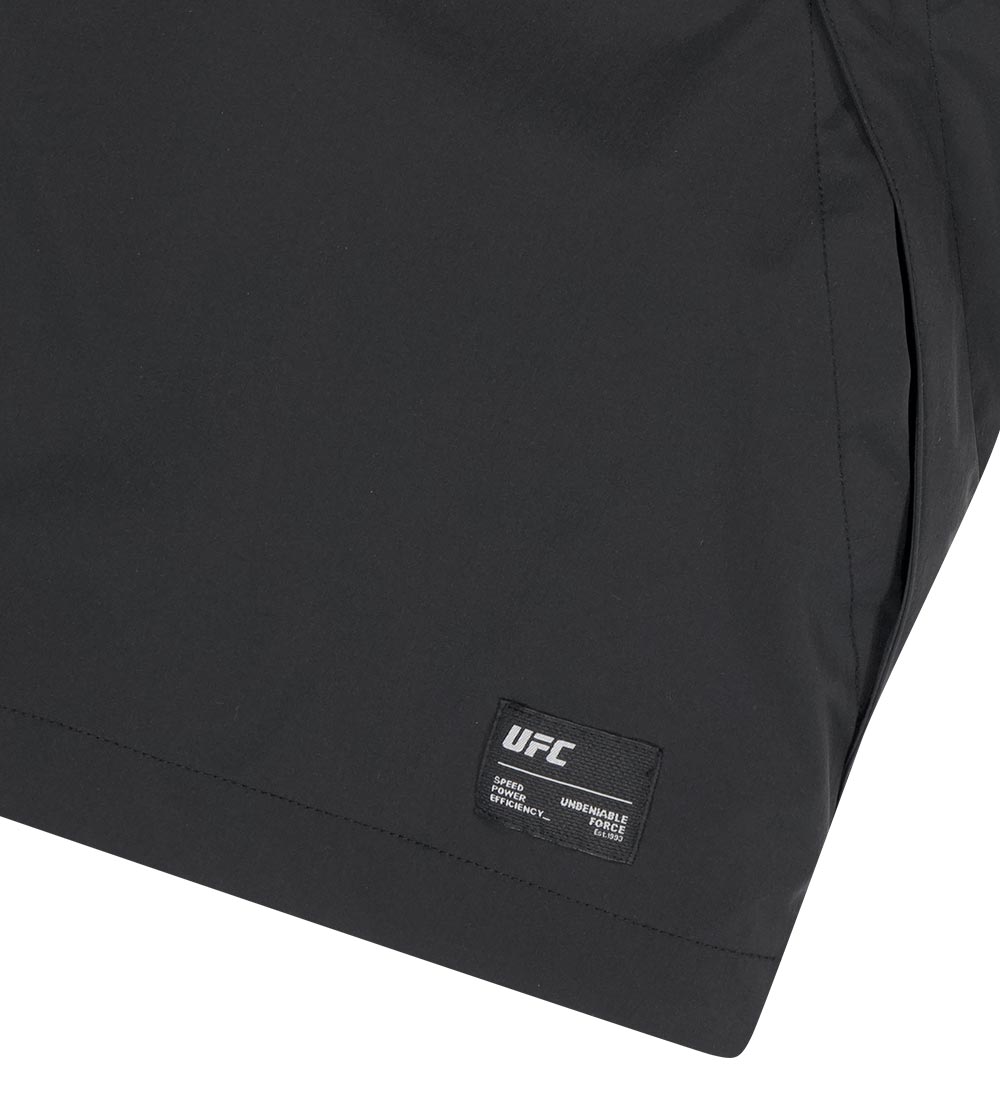 UFC Mountain RelaxFit Jacket, Black