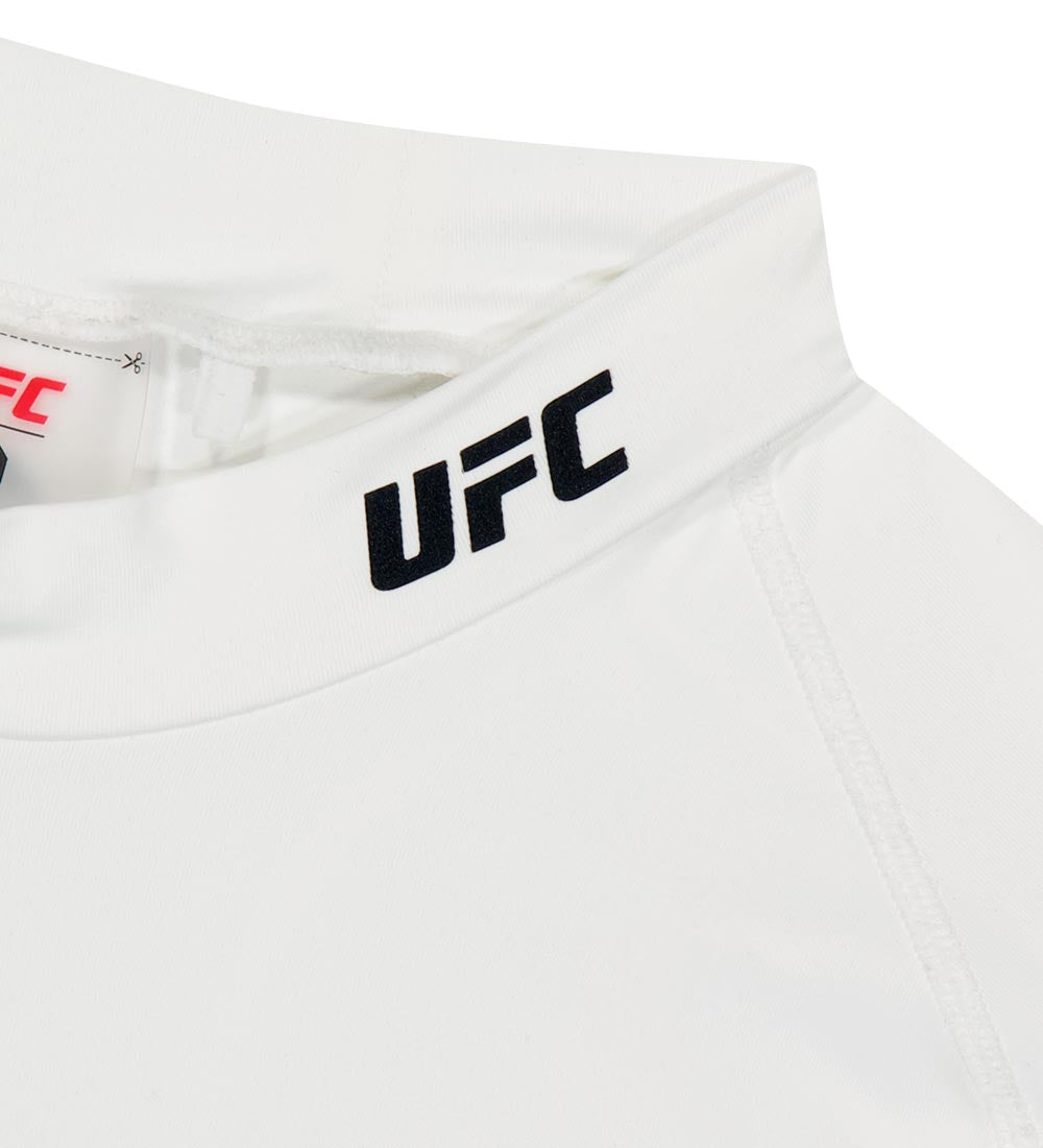 UFC Rush Muscle Fit Short-Sleeve T-Shirt Off-White