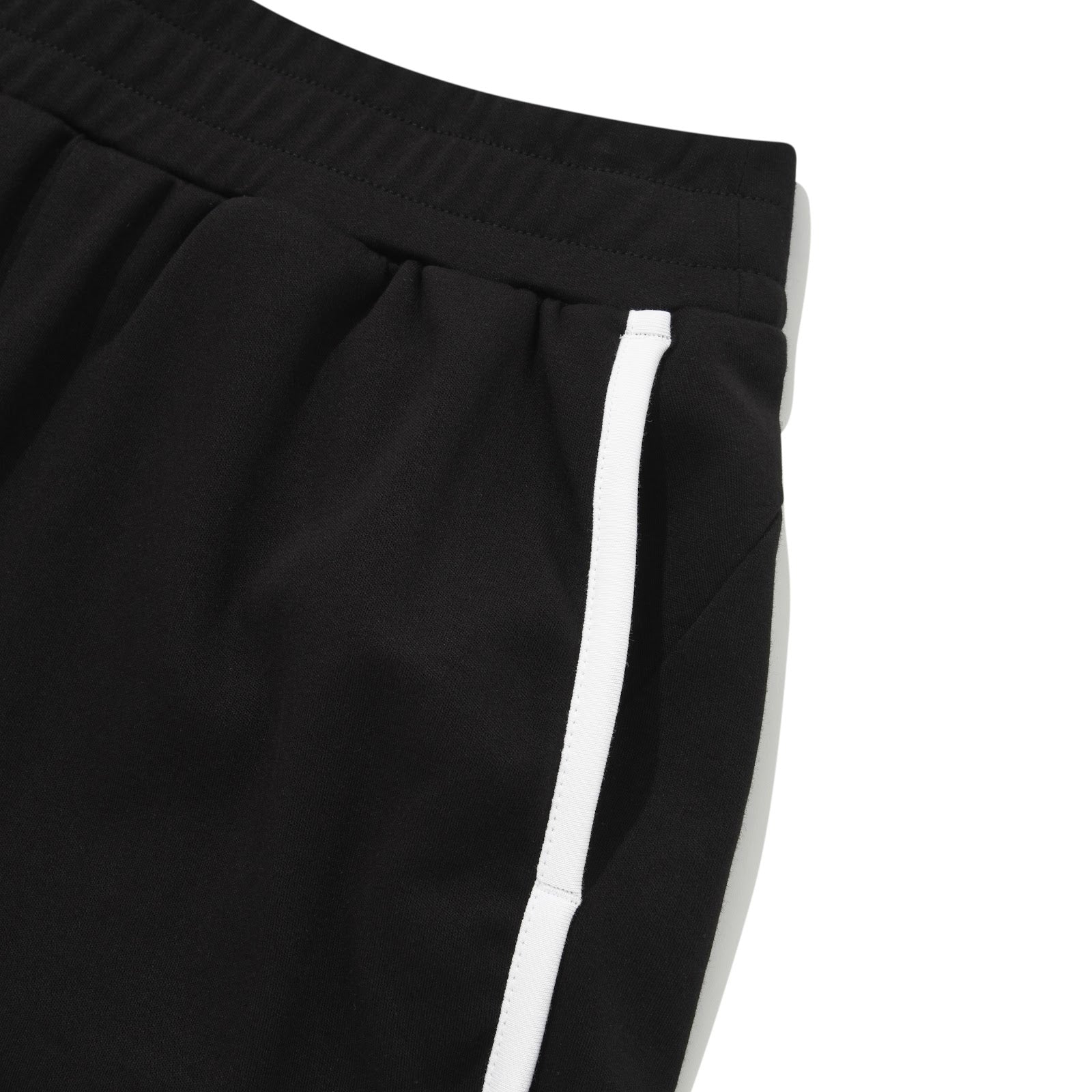 UFC Women's Physical Gym Shorts - Black