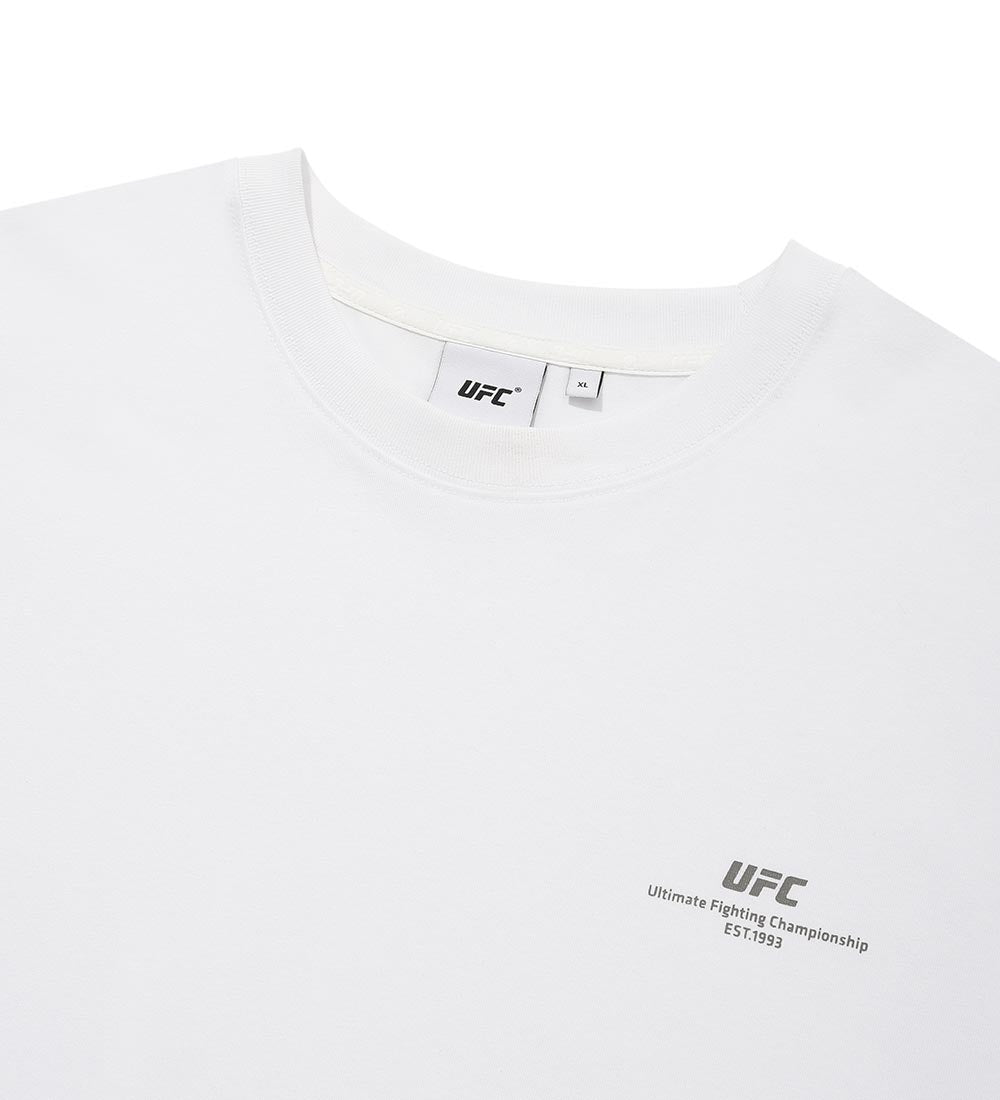 تيشيرت UFC Sorona بأكمام طويلة ومقاس مريح، أبيض
