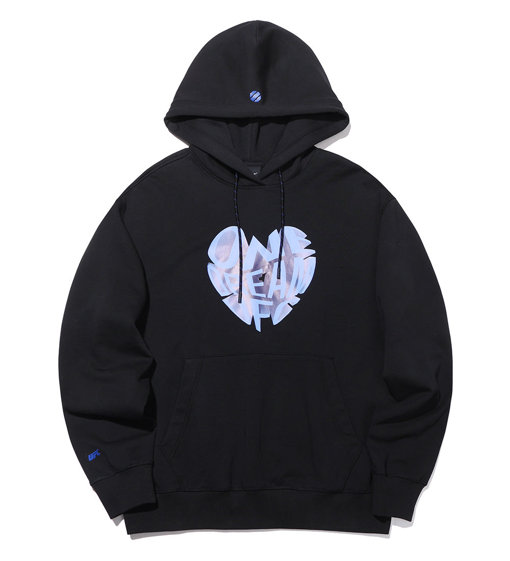 سويت شيرت بقبعة "UFC Heart Relaxed Fit"، أسود