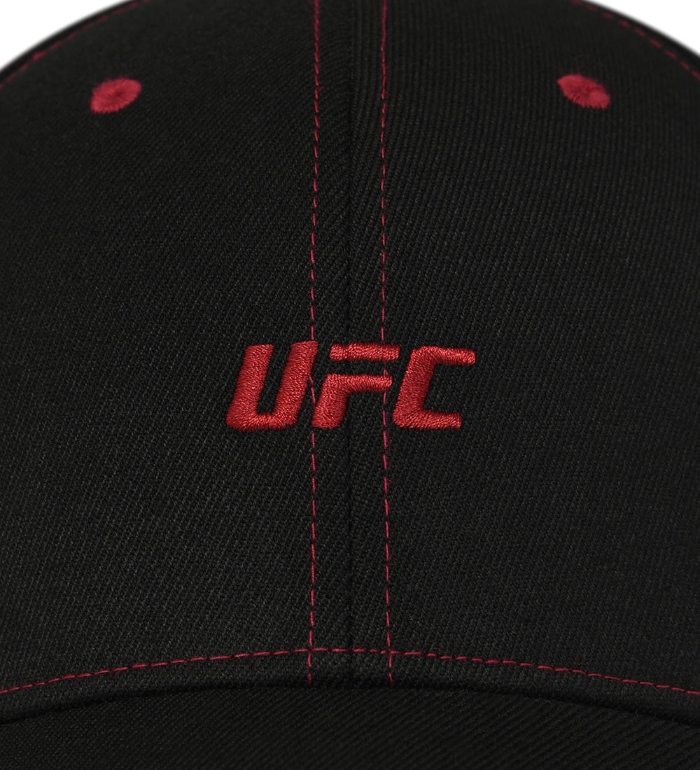 UFC Blaze Small Logo 110 Flex Fit Baseball Cap, Black