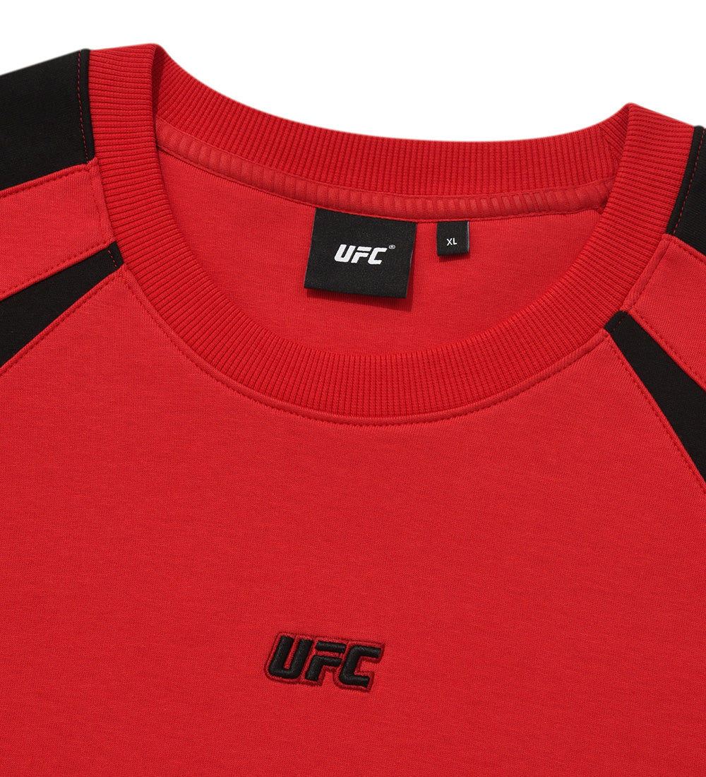 سويتشيرت بأكمام طويلة بقصة مريحة وشعار UFC Blaze، أحمر