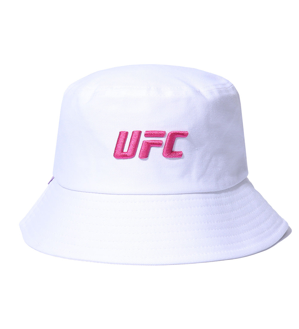 قبعة بيسبول أساسية UFC+، أبيض