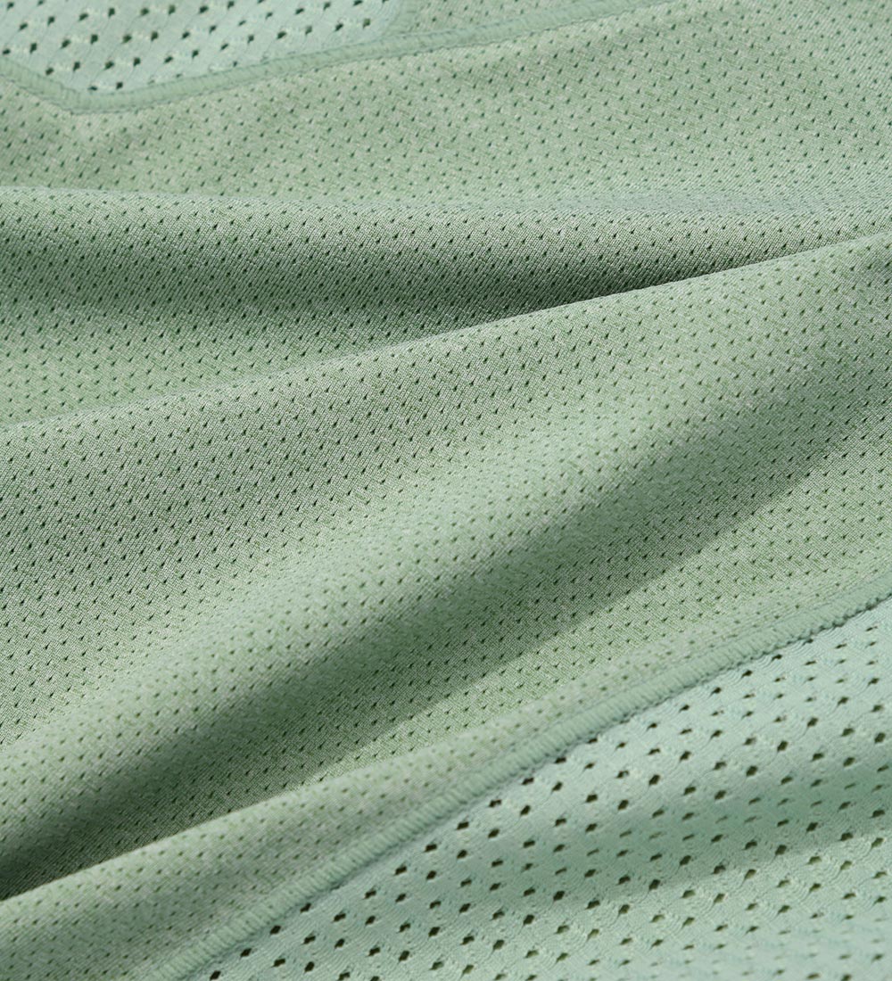تي شيرت UFC Pro Mesh بقصة عادية وأكمام قصيرة، زيتي