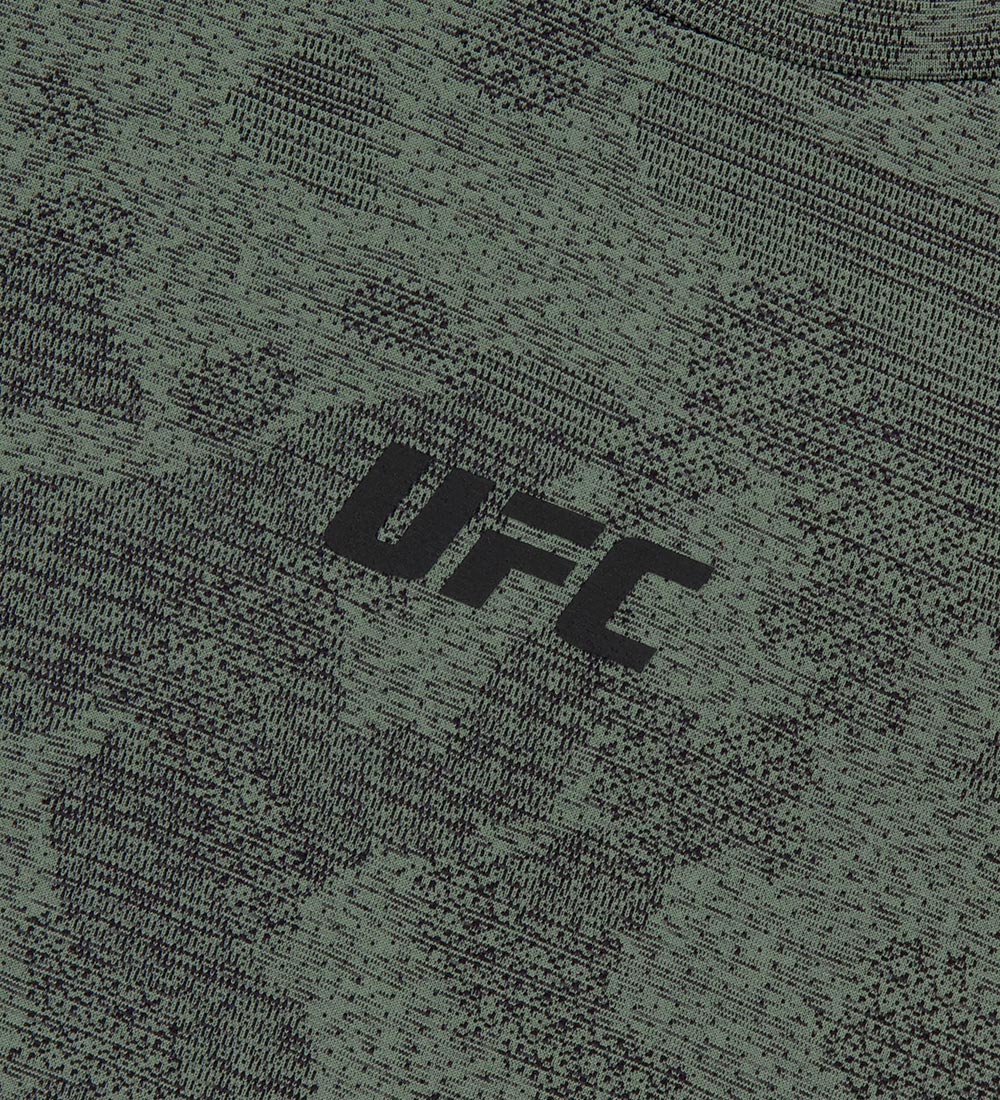 UFC T-shirt with a camouflage print, loose fit, short sleeves, khaki