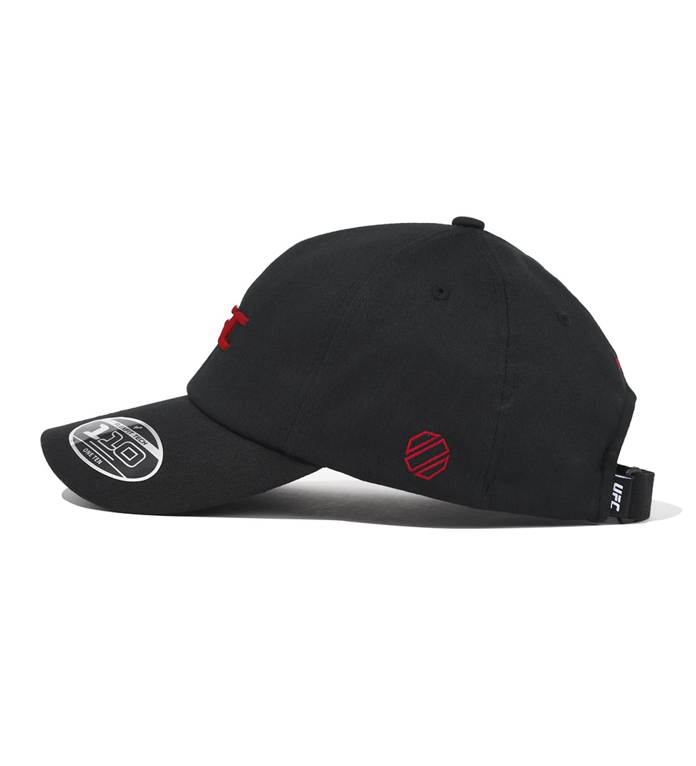 UFC Essential+ 110 Flex Fit Baseball Cap, Black