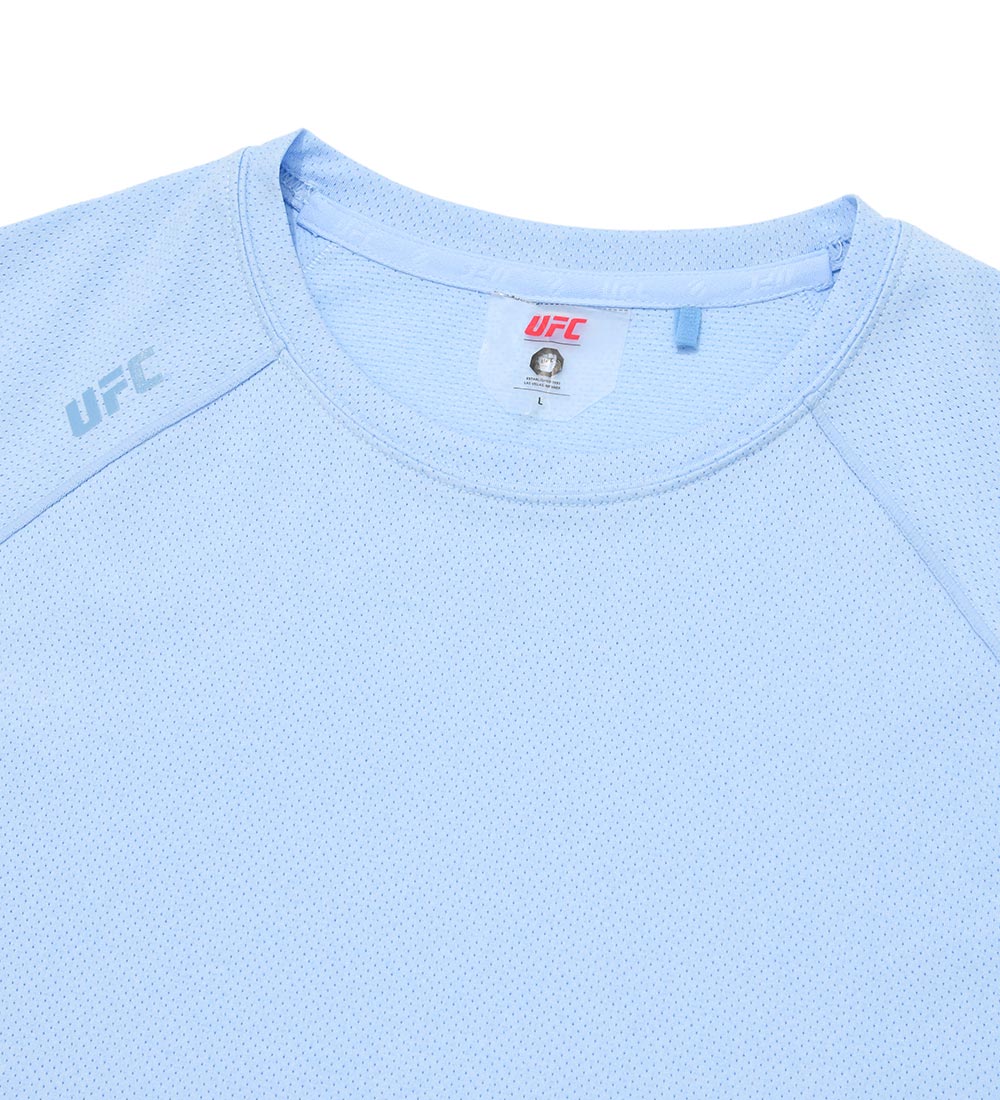 UFC Essential Mesh Regular Fit Short-Sleeve T-Shirt, Light Blue