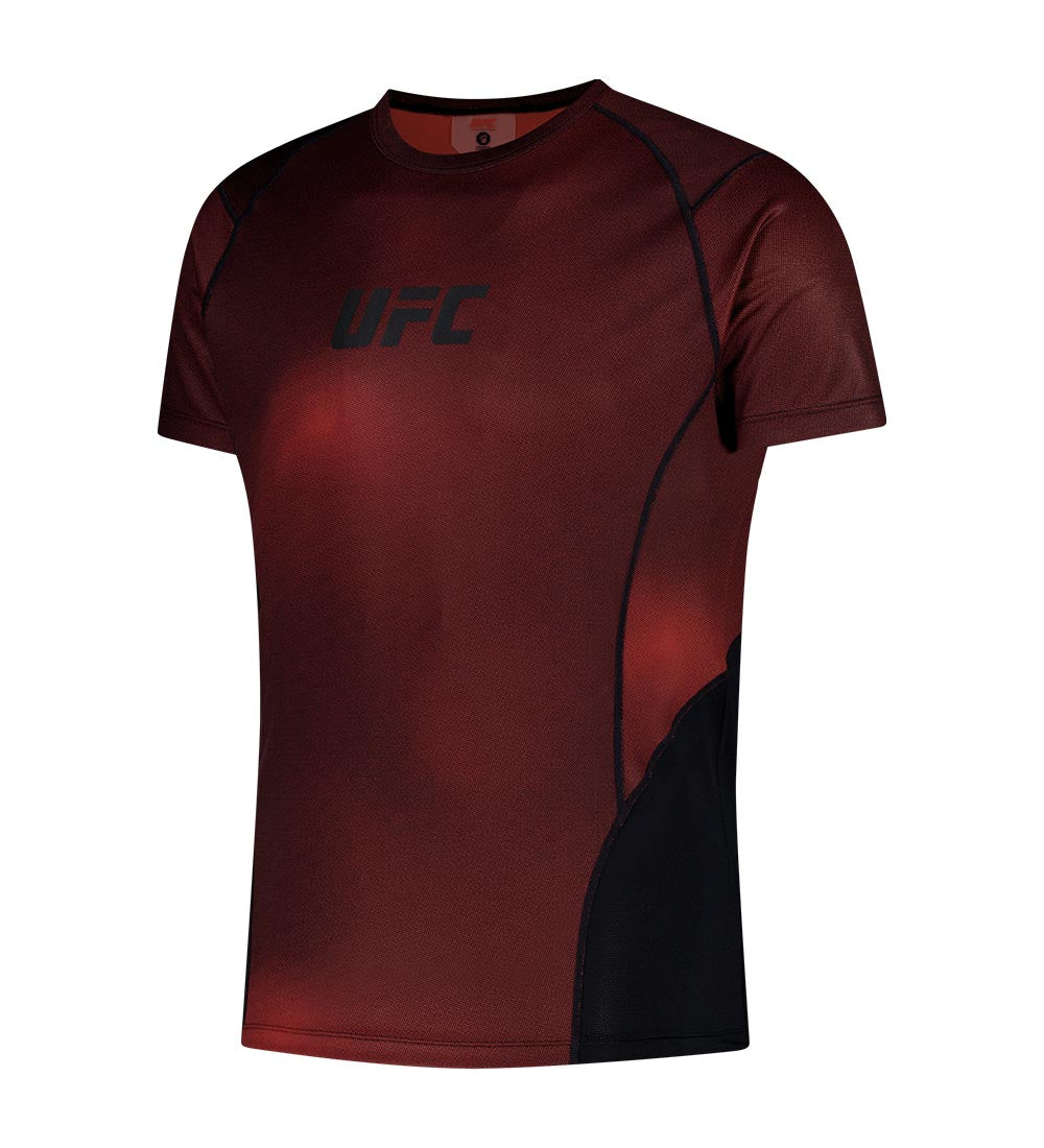 تيشيرت UFC Blaze+ MuscleFit هجين بأكمام قصيرة، أحمر