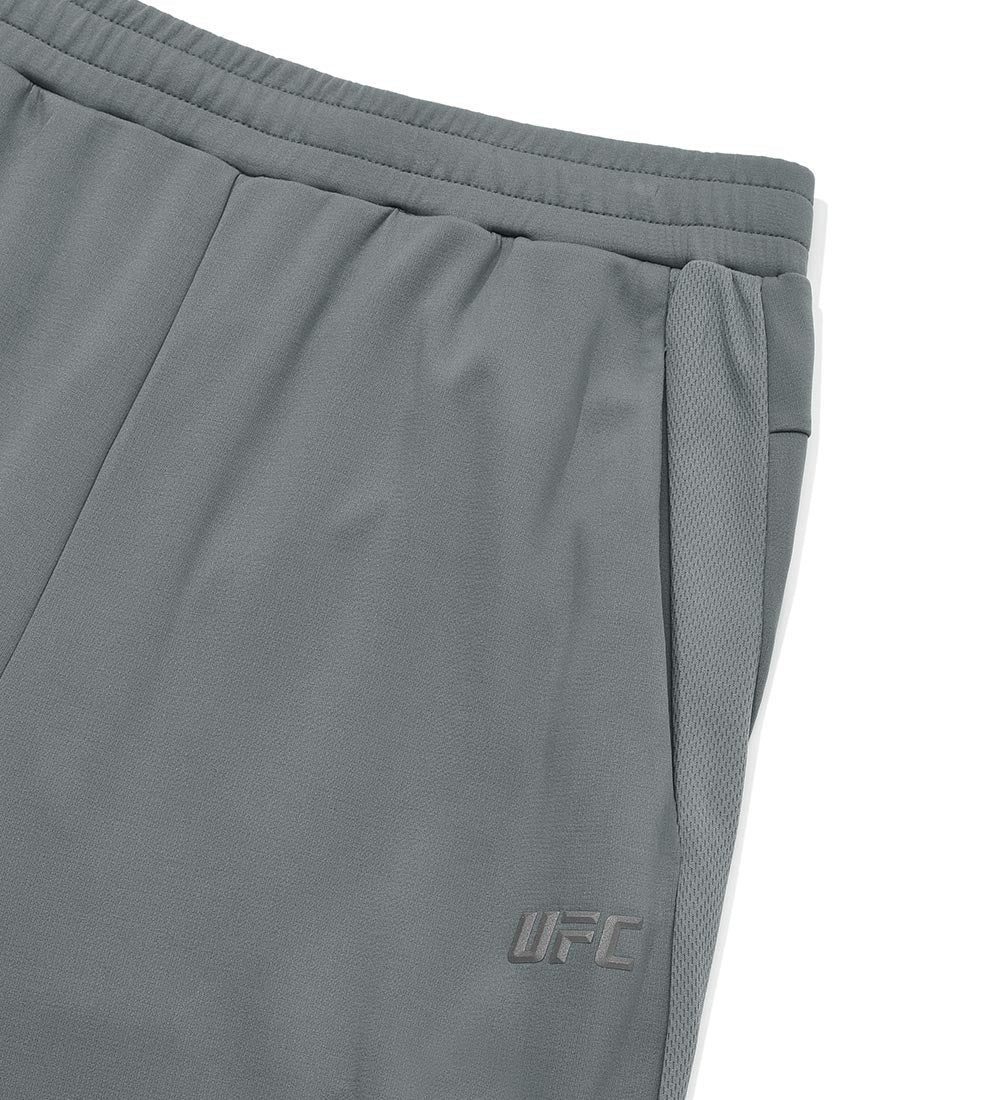 بنطال رياضي بقصة ضيقة "سلم جوغر" من UFC باللون الرمادي الفاخر